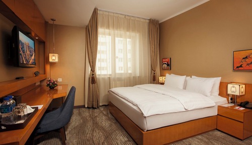 Standard Room, 1 King Bed