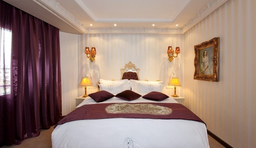 Prestige Suite