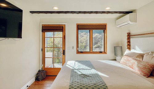 Standard Room, 1 Queen Bed