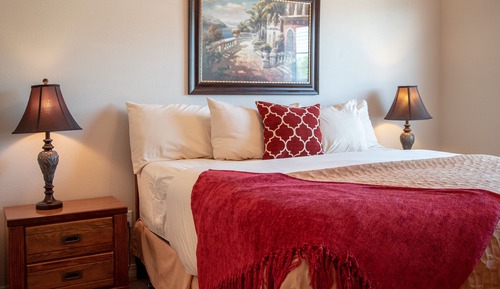 Premier Condo, 4 Bedrooms, Jetted Tub, Golf View