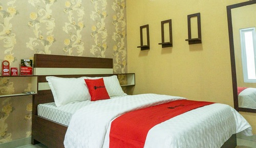 Double Room (Reddoorz)