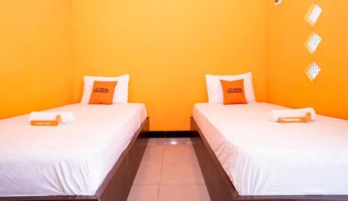 Standard Twin Room (Without A/C)
