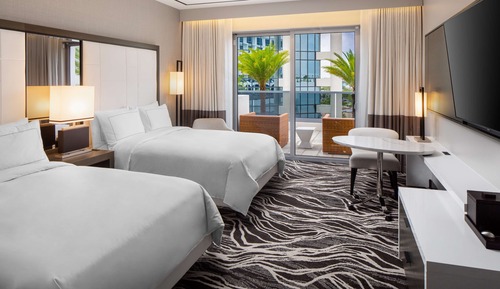 Room, 2 Queen Beds, Accessible, Bathtub (Mobility)