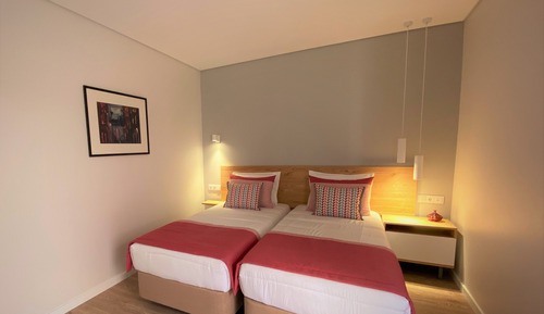 Executive Condo, 1 Bedroom, Non Smoking
