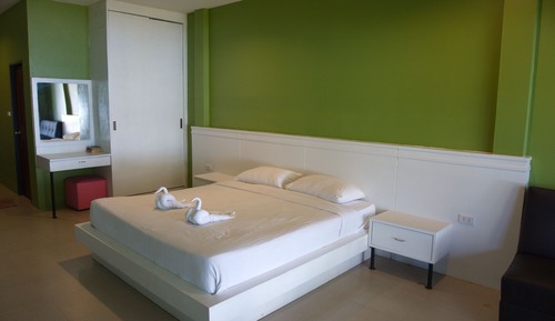 Room, Sea View (S)