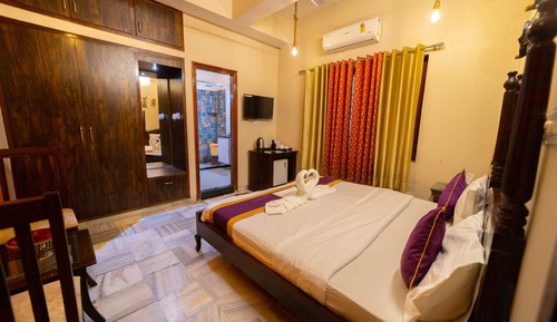 Luxury Room