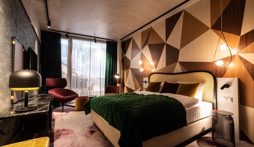 Room, 1 King Bed, Valley View