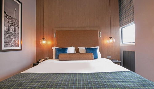Basement Room, 1 Double Bed, Obstructed View