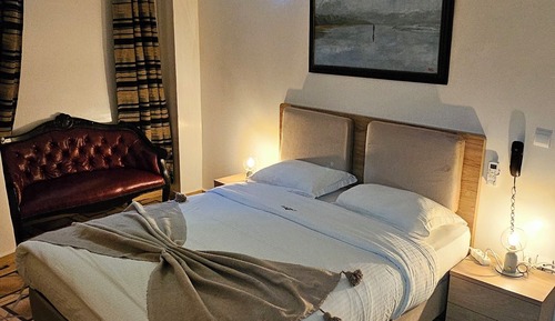 Signature Room