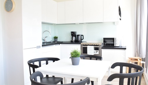 Family Studio, Kitchen