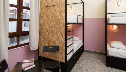 Comfort Shared Dormitory, Women only (6 beds)