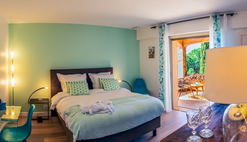 Suite, Balcony (Saint Clair)