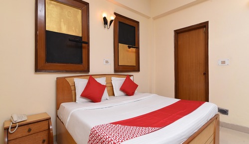Deluxe Double or Twin Room, 1 King Bed