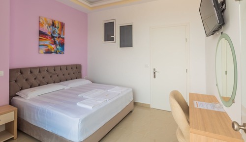 Triple Room, Balcony