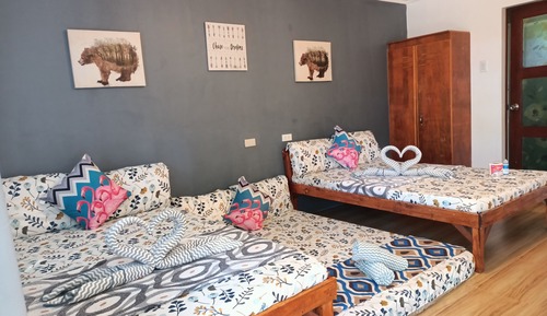 Deluxe Quadruple Room