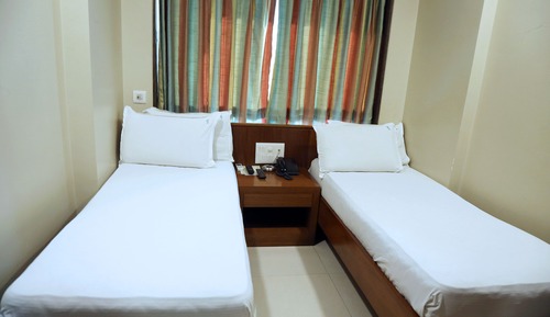 Standard Double Twin Bed