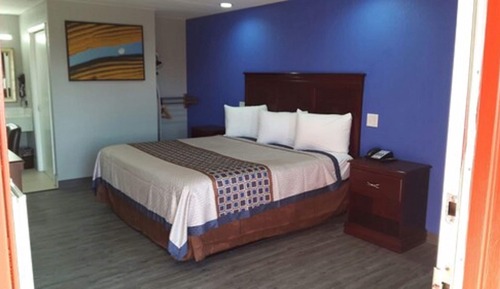 Standard Room, 1 King Bed, Smoking