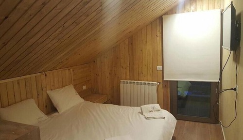 Chalet, 2 Bedrooms, 2 Bathrooms