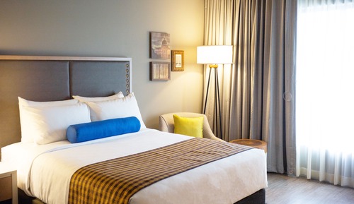 Standard Room, 1 King Bed