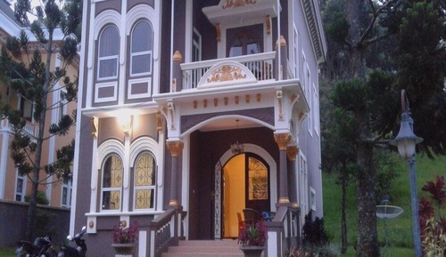 House, 5 Bedrooms