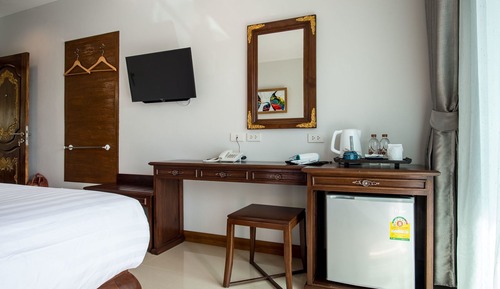 Deluxe King Room
