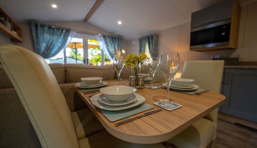 Premium Mobile Home, Private Bathroom (With Hot Tub)