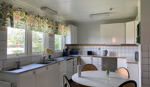Single Room (Vandrarhem Shared Bathroom)
