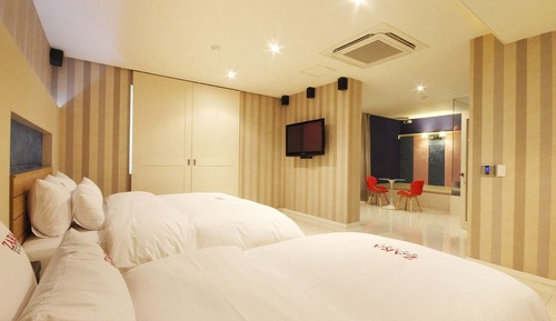 Twin Room (VIP)