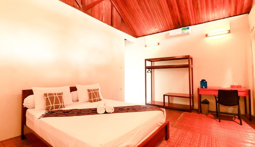 Comfort Villa, 1 Queen Bed, Beach View