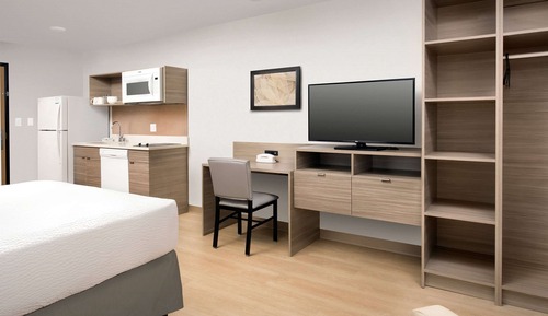 Standard Room, 1 Queen Bed, Non Smoking