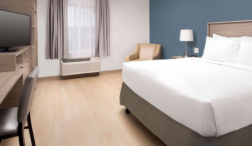 Room, 1 Queen Bed, Accessible, Non Smoking (Roll-in Shower)