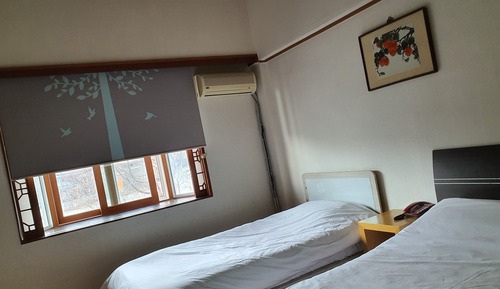 Twin Room, Multiple Beds