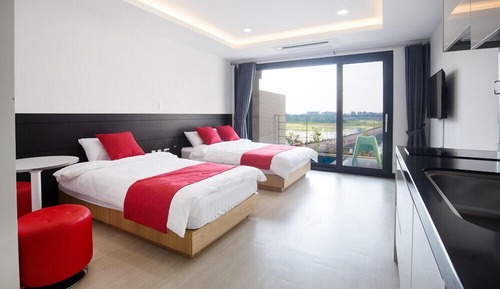Suite, Ocean View