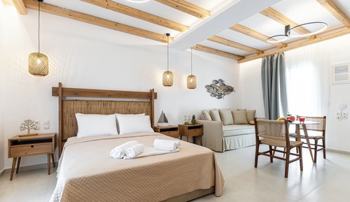 Exclusive Studio Suite, Hot Tub, Sea View