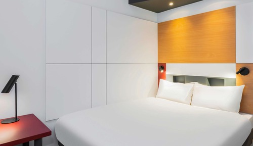 Room, 3 Twin Beds