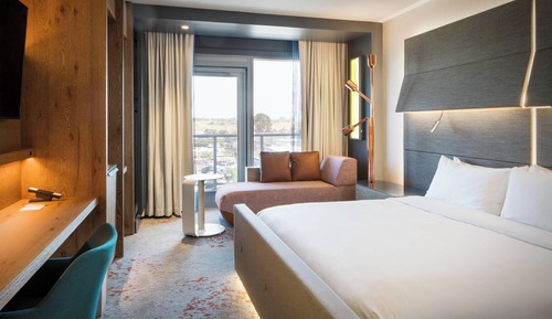 Room, 1 King Bed, Non Smoking, Balcony
