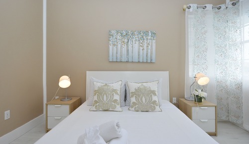 Comfort Room, 1 Queen Bed
