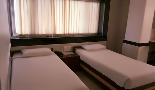 Deluxe Room, 1 King Bed