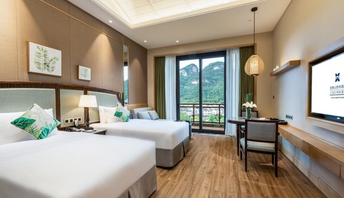 XinYue Building Deluxe Mountain view Twin Bed Room