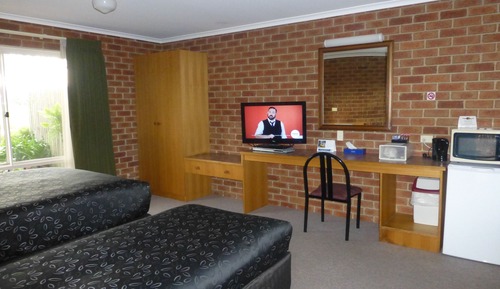 Twin Room, Jetted Tub, Courtyard Area