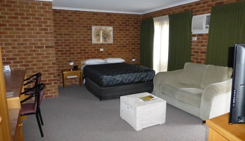 Spa Room with Courtyard 