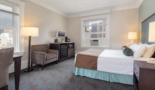 Standard Studio, 1 Queen Bed