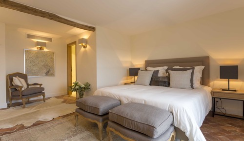 Suite Une Chambre