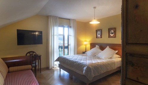 Luxury Apartment, 2 Bedrooms, Lake View