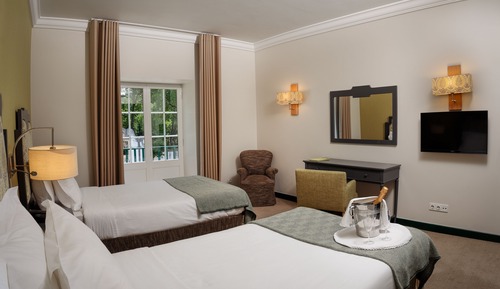 Standard Twin Room (1 Child)