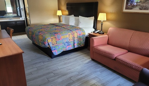 Deluxe Room, 1 King Bed, Non Smoking