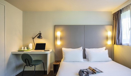 Standard Room, 1 Double Bed (1 Junior Bed up to 10 years)