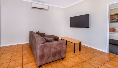 Executive Suite, Non Smoking