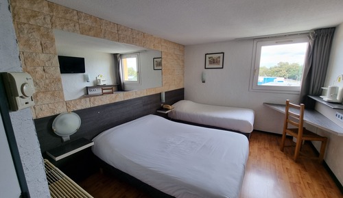 Triple Room