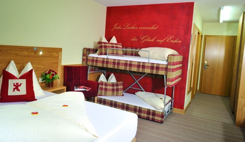 Quadruple Room, 1 Bedroom (Kaiserroom)
